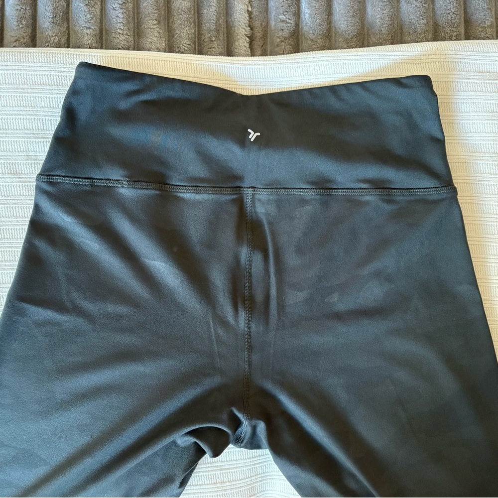 Old Navy Dark Cameo High-Waist Leggings Active Powepress - Picture 4 of 6